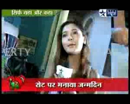 00_01_28 - sara khan 5