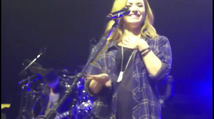 bscap0018 - Demi - Was Coughing - Shes Better Now - Sao Paulo Brazil