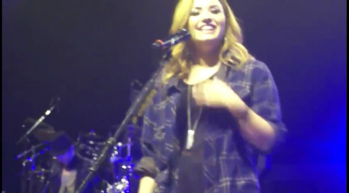 bscap0021 - Demi - Was Coughing - Shes Better Now - Sao Paulo Brazil
