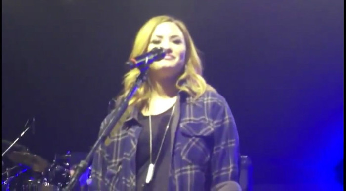 bscap0066 - Demi - Was Coughing - Shes Better Now - Sao Paulo Brazil