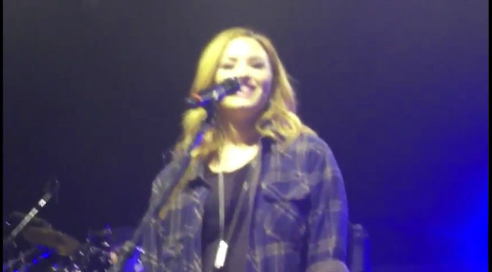 bscap0068 - Demi - Was Coughing - Shes Better Now - Sao Paulo Brazil