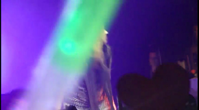 bscap0137 - Demi - Give Your Heart A Break - Sao Paulo 20 04 2012