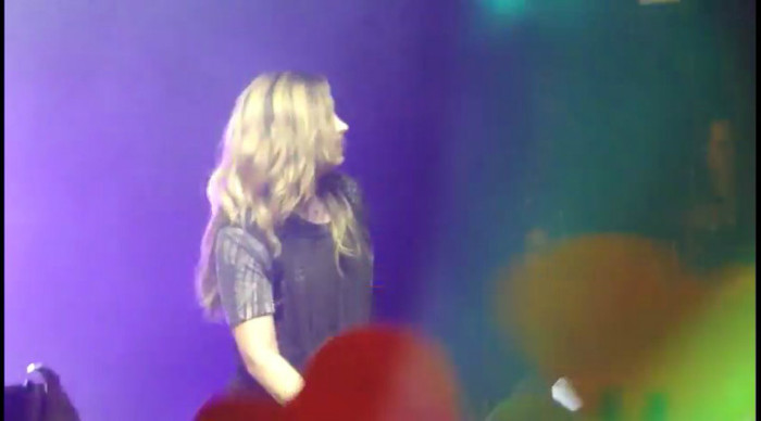 bscap0138 - Demi - Give Your Heart A Break - Sao Paulo 20 04 2012