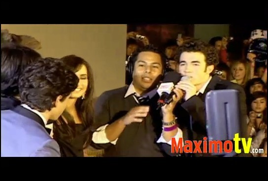 bscap0093 - Demilush and Jonas Brothers The 3D Concert Experience Premiere - Feb 24 2009