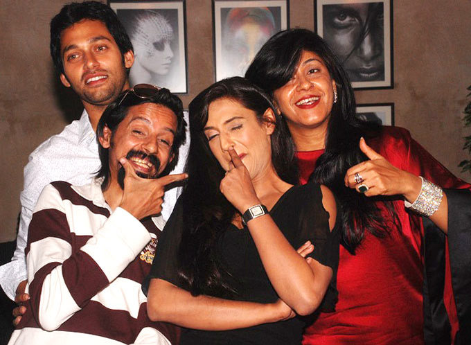 hitler-didi-cast-playful