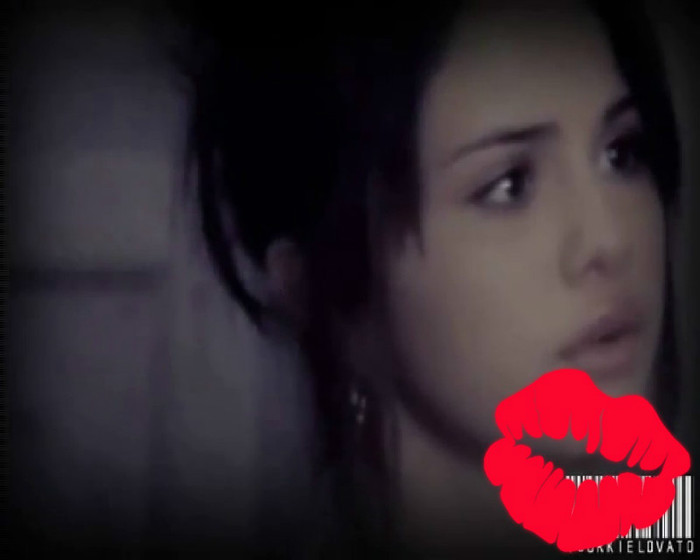 ♭ Jake... No.. Noo te rog nu am vrut sa moara crede.ma vreau sa te protejez :@ - x_-O06 True Lov3 - DRAMA
