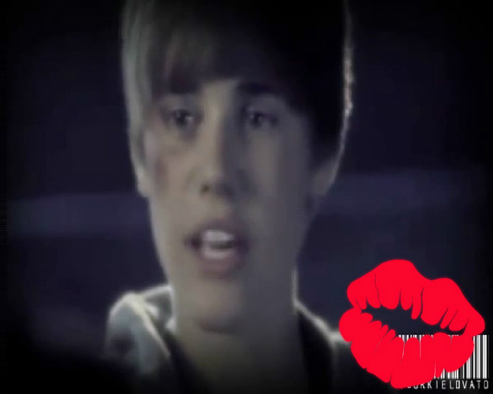 ♭ M.ai protejat pe draq...Eram fericit iar tu mi.ai luat asta :@ - x_-O06 True Lov3 - DRAMA