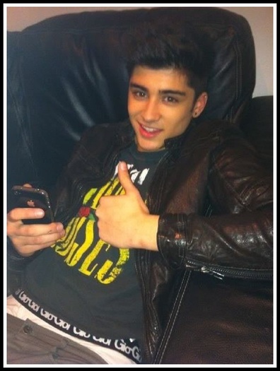 Ne bucuramm ca estii biine:*:*