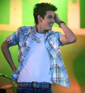 Sau mai bn...TRADATORULE?