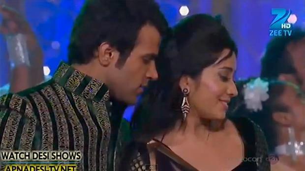 538467_223533447746584_215912941841968_309561_1221521431_n - xxRithvik Dhanjani si Asha Negi-Arjun si Purvixx