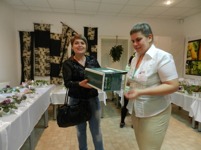 SI-A LUAT SARPELE:))