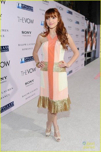 bella-thorne-vow-premiere-01 - Bella Thorne The Vow Premiere Pretty