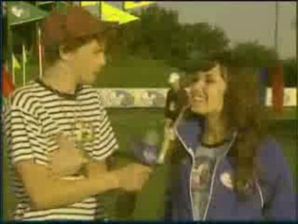 bscap0096 - Demilush - Disney Channel Games Interview Family