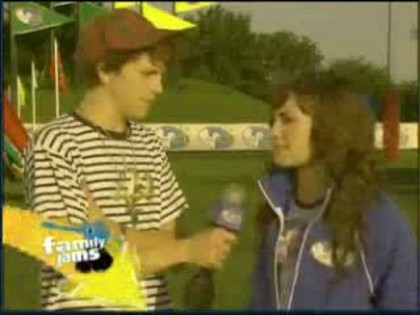 bscap0132 - Demilush - Disney Channel Games Interview Family