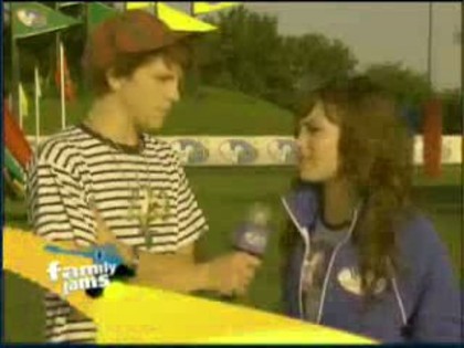 bscap0133 - Demilush - Disney Channel Games Interview Family