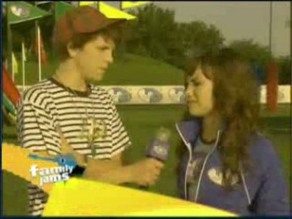 bscap0135 - Demilush - Disney Channel Games Interview Family