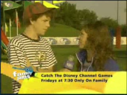 bscap0138 - Demilush - Disney Channel Games Interview Family