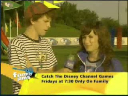 bscap0143 - Demilush - Disney Channel Games Interview Family