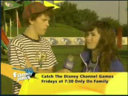 bscap0163 - Demilush - Disney Channel Games Interview Family