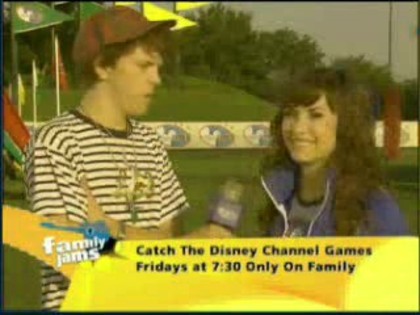 bscap0164 - Demilush - Disney Channel Games Interview Family