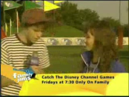 bscap0172 - Demilush - Disney Channel Games Interview Family