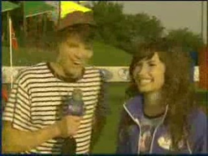 bscap0291 - Demilush - Disney Channel Games Interview Family