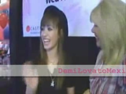 bscap0087 - Demilush -  Interview before the concert with the Jonas Brothers Part oo1