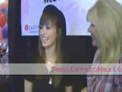 bscap0088 - Demilush -  Interview before the concert with the Jonas Brothers Part oo1