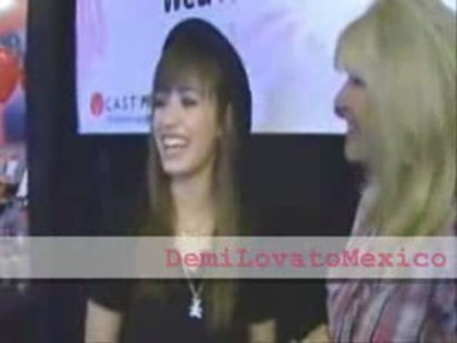bscap0089 - Demilush -  Interview before the concert with the Jonas Brothers Part oo1