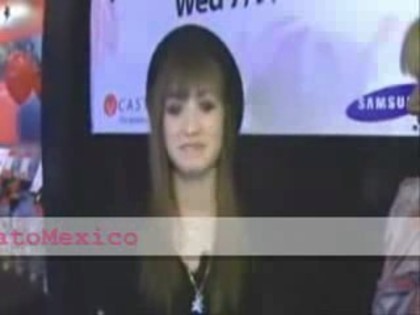 bscap0644 - Demilush -  Interview before the concert with the Jonas Brothers Part oo2