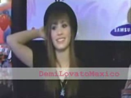 bscap0652 - Demilush -  Interview before the concert with the Jonas Brothers Part oo2