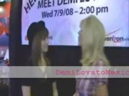 bscap0664 - Demilush -  Interview before the concert with the Jonas Brothers Part oo2