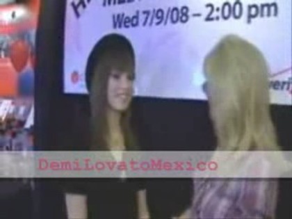 bscap0667 - Demilush -  Interview before the concert with the Jonas Brothers Part oo2