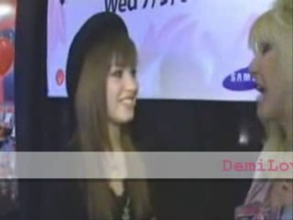 bscap0499 - Demilush -  Interview before the concert with the Jonas Brothers Part oo1
