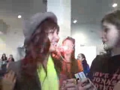 bscap0050 - Demilush at the dallas concert with Dallas