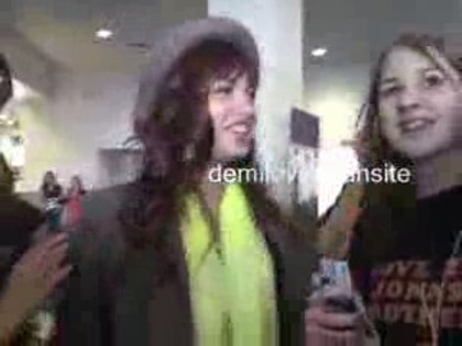 bscap0055 - Demilush at the dallas concert with Dallas