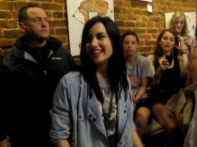 bscap0020 - Demilush - Meeting Demi Lovato At a Coffee Shop