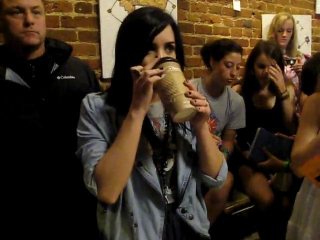 bscap0079 - Demilush - Meeting Demi Lovato At a Coffee Shop