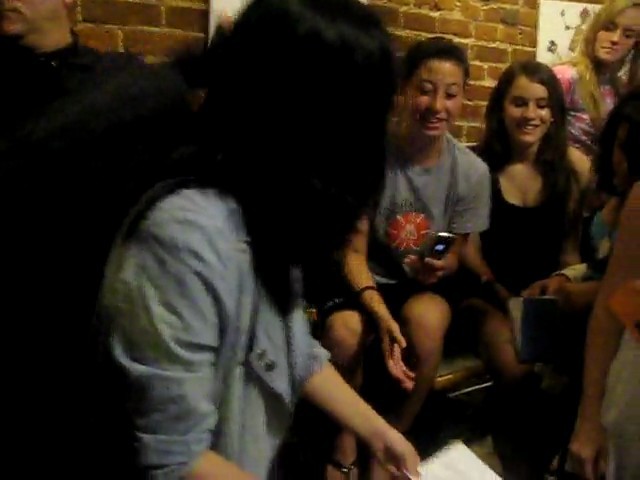 bscap0155 - Demilush - Meeting Demi Lovato At a Coffee Shop