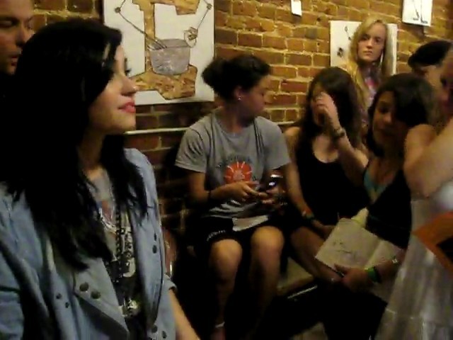 bscap0168 - Demilush - Meeting Demi Lovato At a Coffee Shop