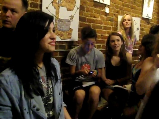 bscap0174 - Demilush - Meeting Demi Lovato At a Coffee Shop