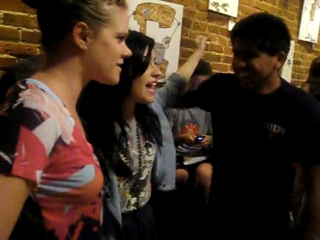 bscap0191 - Demilush - Meeting Demi Lovato At a Coffee Shop