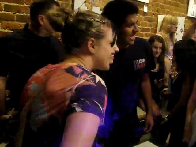 bscap0201 - Demilush - Meeting Demi Lovato At a Coffee Shop