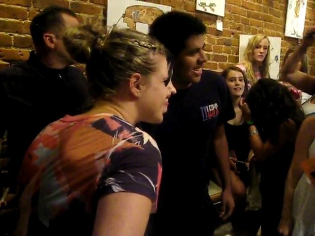 bscap0206 - Demilush - Meeting Demi Lovato At a Coffee Shop
