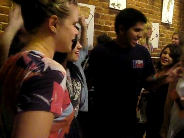 bscap0220 - Demilush - Meeting Demi Lovato At a Coffee Shop