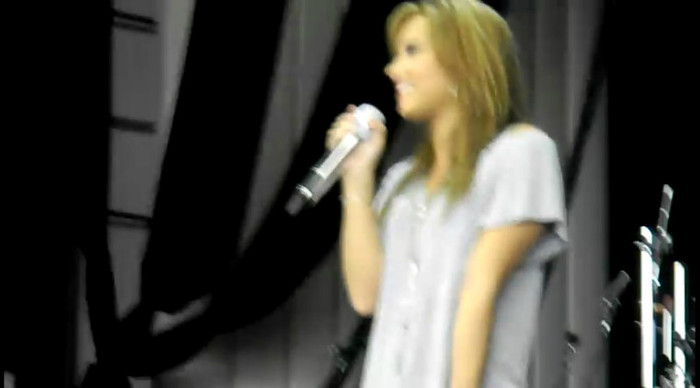 bscap0085 - Demilush - Soundcheck Answering Questions 09 11 10