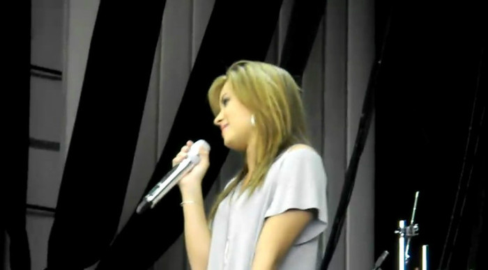 bscap0088 - Demilush - Soundcheck Answering Questions 09 11 10