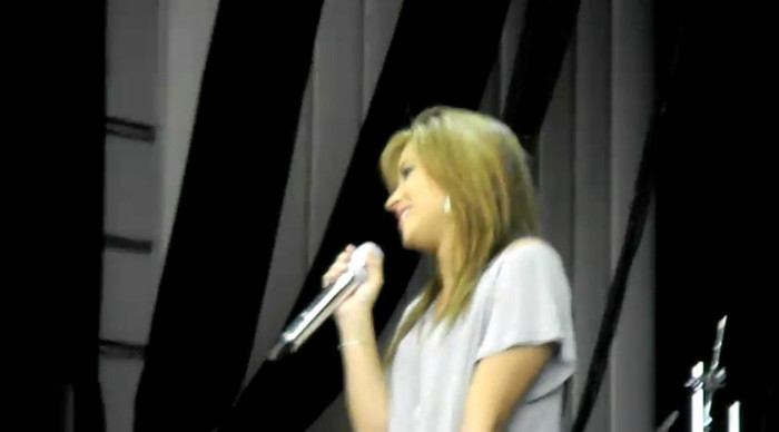 bscap0089 - Demilush - Soundcheck Answering Questions 09 11 10