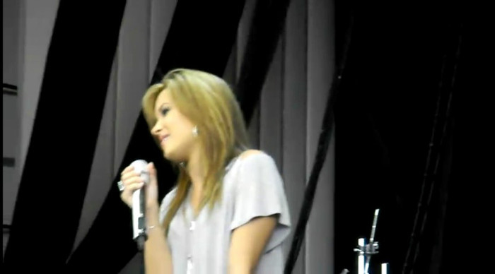 bscap0091 - Demilush - Soundcheck Answering Questions 09 11 10