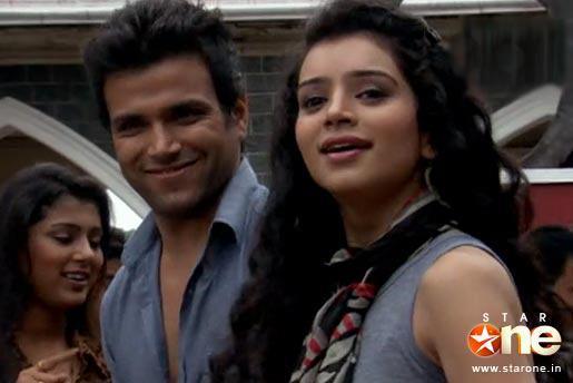 297627_154030298013773_124411574308979_289605_4840844_n - xxRithvik Dhanjani si Sukirti Kandpalxx